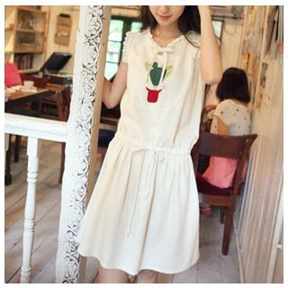 Clover Dream Embroidered Frill Trim Sleeveless Dress