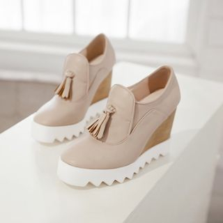 JY Shoes Tasseled Platform Wedge Loafers