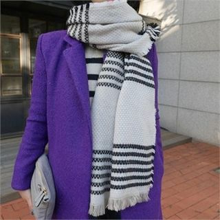 LIPHOP Patterned Woven Scarf