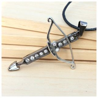 KINNO Rhinestone Bow & Arrow Necklace