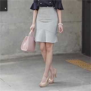 ode' Ruffle-Hem Skirt