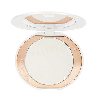 Charlotte Tilbury - Airbrush Brightening Flawless Finish Powder 01 Fair - Medium