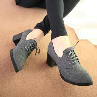HotBoot Lace-Up Heeled Oxfords