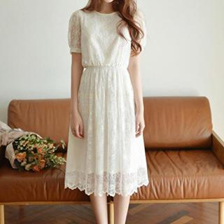 Dowisi Short-Sleeve Lace Midi Dress