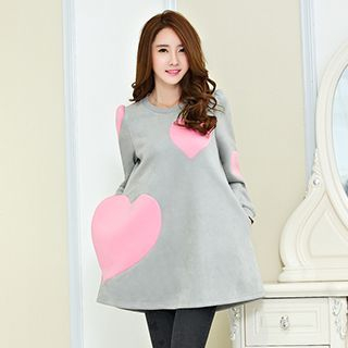 Cheer Mom Long-Sleeve Heart-Panel Maternity Dress