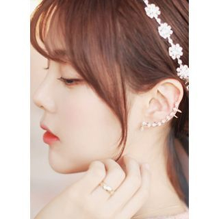 kitsch island Rhinestone Ear Cuff