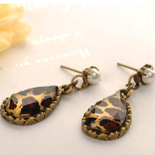 Fit-to-Kill Leopard Print Earrings  Copper - One Size