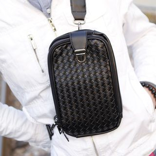 Yiku Woven Sling Bag