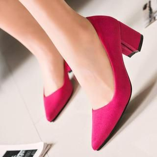 IYATO Chunky-Heel Pointy Pumps