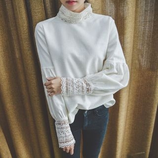 JUSTONE Balloon-Sleeve Lace-Detail Top