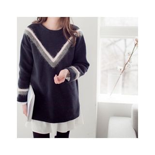 MASoeur Contrast-Trim Slit-Hem Sweater