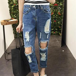 Quintess Distressed Slim-Fit Jeans
