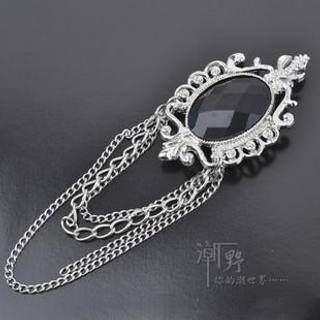 Trend Cool Chain Detail Brooch