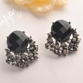 Fit-to-Kill Sectional Diamond Earring Black - One Size