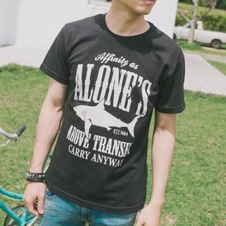 SeventyAge Short-Sleeve Shark Print Lettering T-Shirt