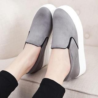 Monde Platform Slip-Ons