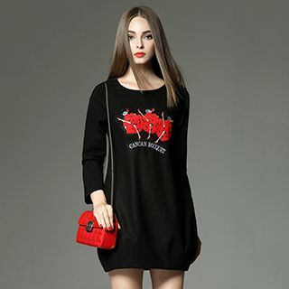 Queen Mulock Long-Sleeve Applique Dress