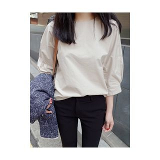 maybe-baby Round-Neck 3/4-Sleeve Top