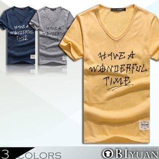 OBI YUAN Lettering Printed V-neck T-Shirt