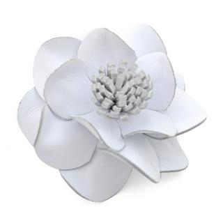 t. watch White Leather Flower Charm