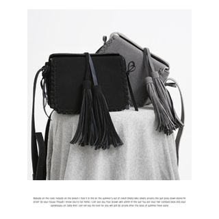 hellopeco Faux-Suede Fringed Shoulder Bag