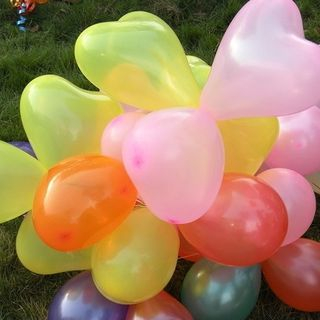 Lovely Joy Set of 100: Heart Balloon