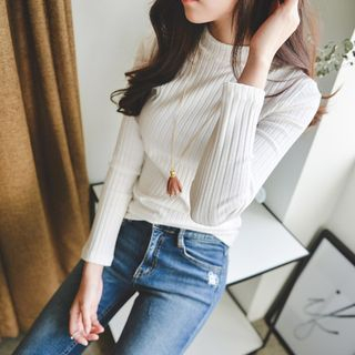 JUSTONE Mock-Neck Ribbed Top