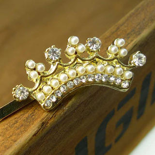 Fit-to-Kill Crown Pearl Hairpin -Gold Gold - one size