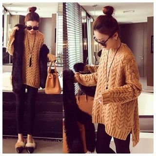 Ashlee Cable Knit Chunky Sweater