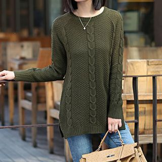 KUBITU Cable Knit Sweater