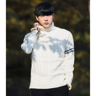 ABOKI Turtleneck Cable-Knit Sweater