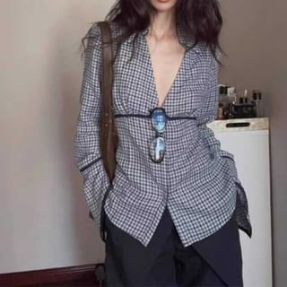 Long-Sleeve V-Neck Plaid Shirt