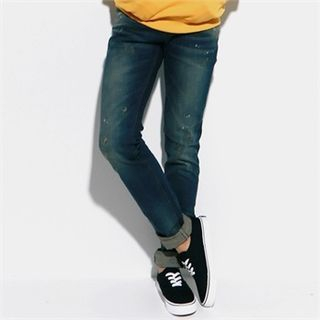 Smallman Straight-Cut Distressed Jeans