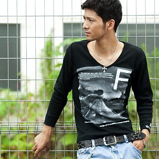 3/4-Sleeve V-Neck Printed T-Shirt