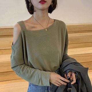 Cold-shoulder T-shirt