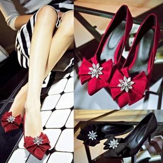Pretty in Boots Bow Pointy Pumps