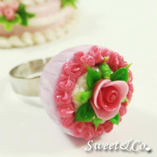 Sweet & Co. Sweet Pink Rose Violet Mini Cupcake Silver Ring