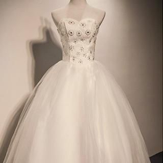 Beautiful Wedding Sweetheart Neckline Sequined Flower Wedding Ball Gown