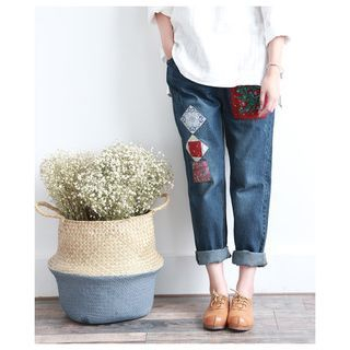 Kirito Applique Embroidered Tapered Jeans