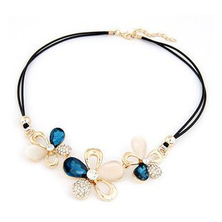 Glamiz Stone Floral Necklace