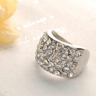 Fit-to-Kill Rhinestone Ring  Silver - One Size