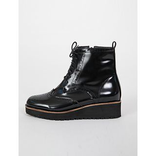 FROMBEGINNING Wing-Tip Lace-Up Patent Ankle Boots