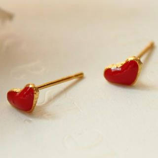Fit-to-Kill Small Red Heart earring Red - One Size
