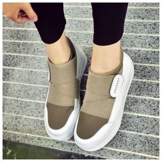 BAYO Platform Velcro Sneakers
