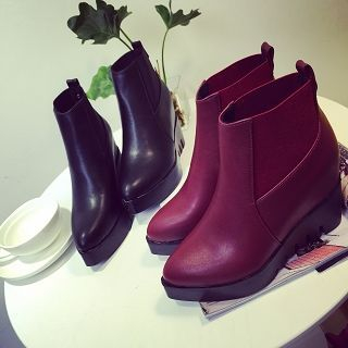 Hipsole Wedge Short Boots