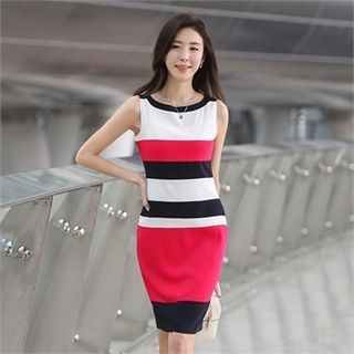 COCOAVENUE Sleeveless Color-Block H-Line Dress