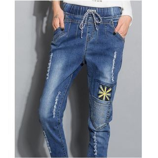 Oaksa Distressed Applique Jeans