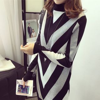 Little V Long-Sleeve Striped Lace Hem Dress