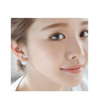 Miss21 Korea Ball Stud Earrings