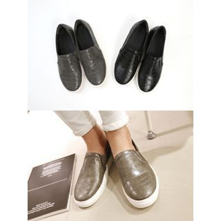 hellopeco Faux-Leather Slip Ons